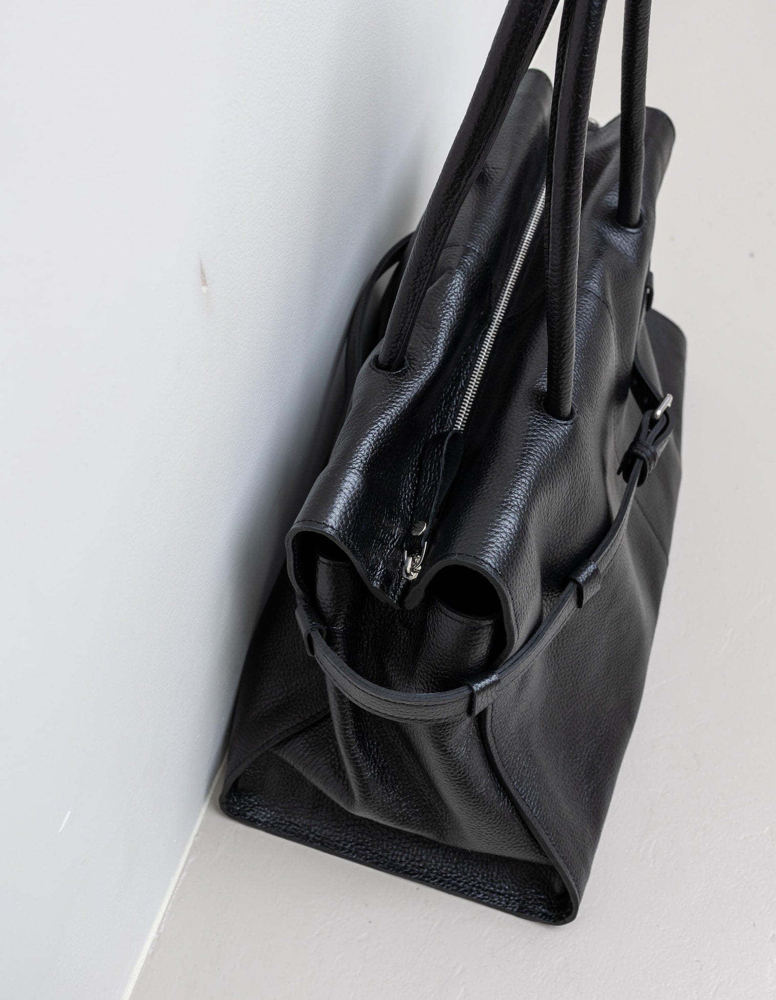 Oversized Office Handbag – Black